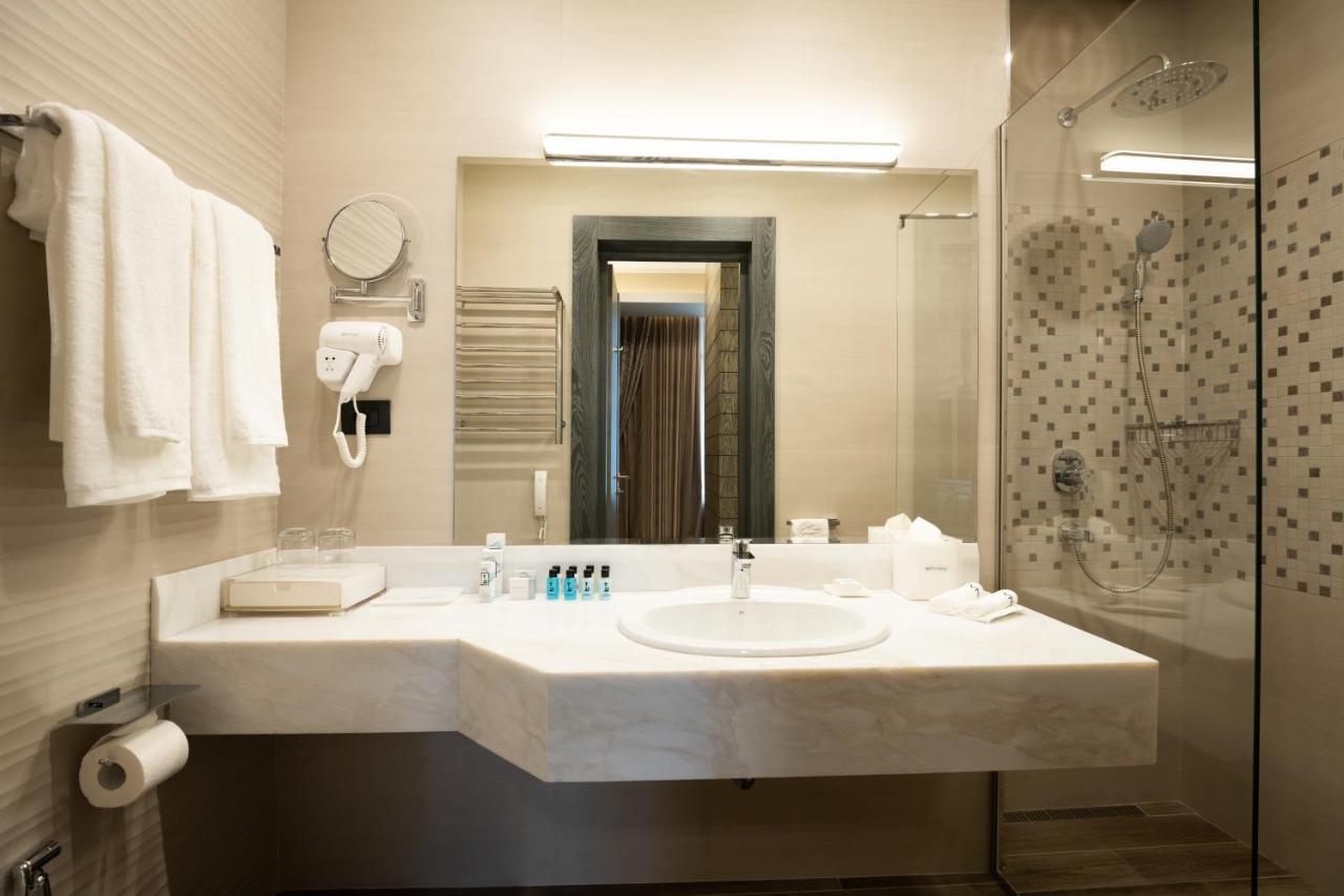 Sphera By Stellar Hotels, エレバン エクステリア 写真